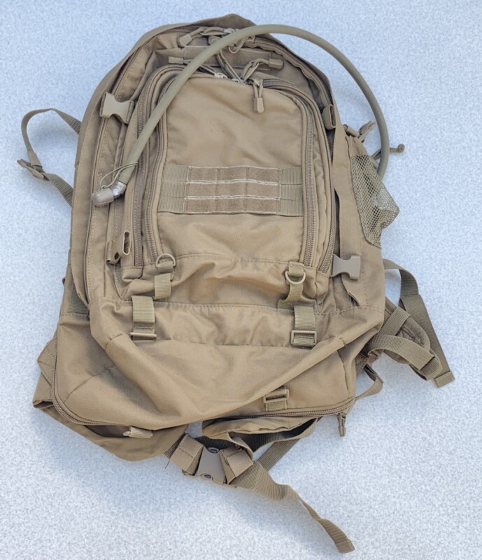 米軍放出品 CODE ALPHA USMC 3DAY バックパック コヨーテ BAG/バッグ