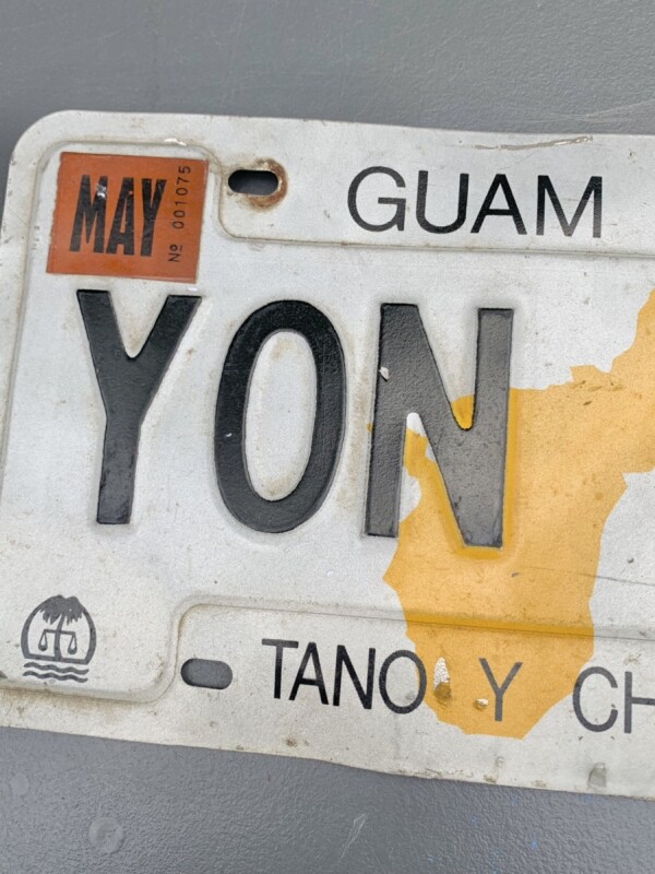 米軍放出品 Guam Usa Island Tano Y Chamorro ナンバープレート プレート