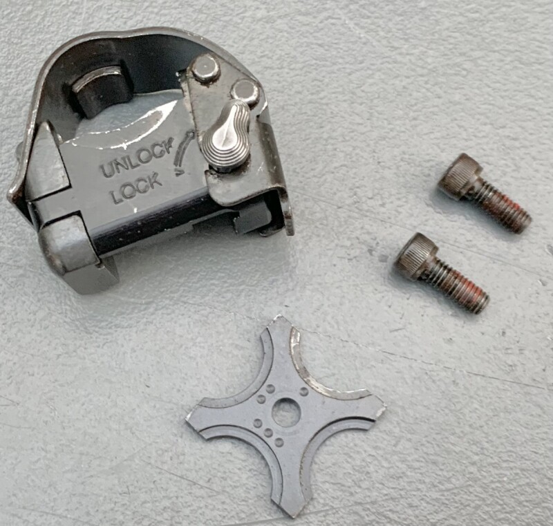 沖縄米軍実物 レア M203用 QDマウント パーツ欠品有り トレポン 装備用