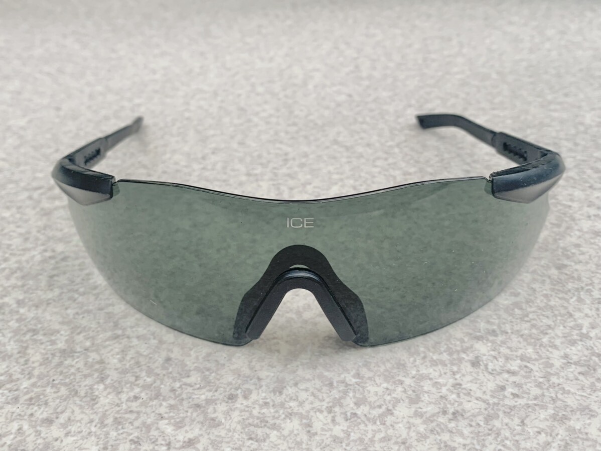 感謝の声続々! 米軍 美品 ESS ICE ブラックレンズ ③ ミリタリー