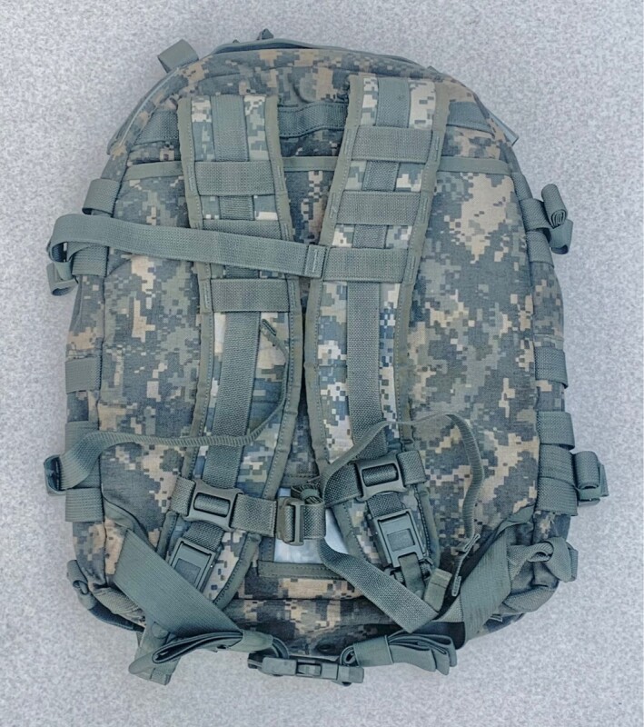 米軍 実物 MOLLE2 アサルトパック