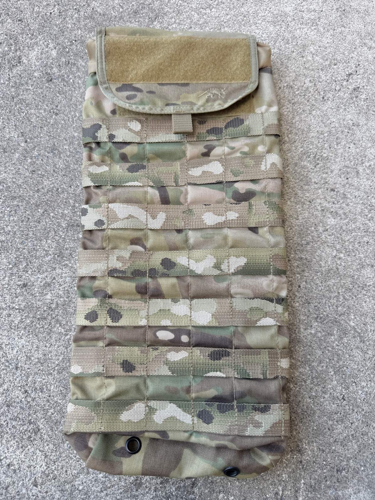 海兵隊放出品 Tasmanian Tiger タスマニアンタイガー Bladder Pouch