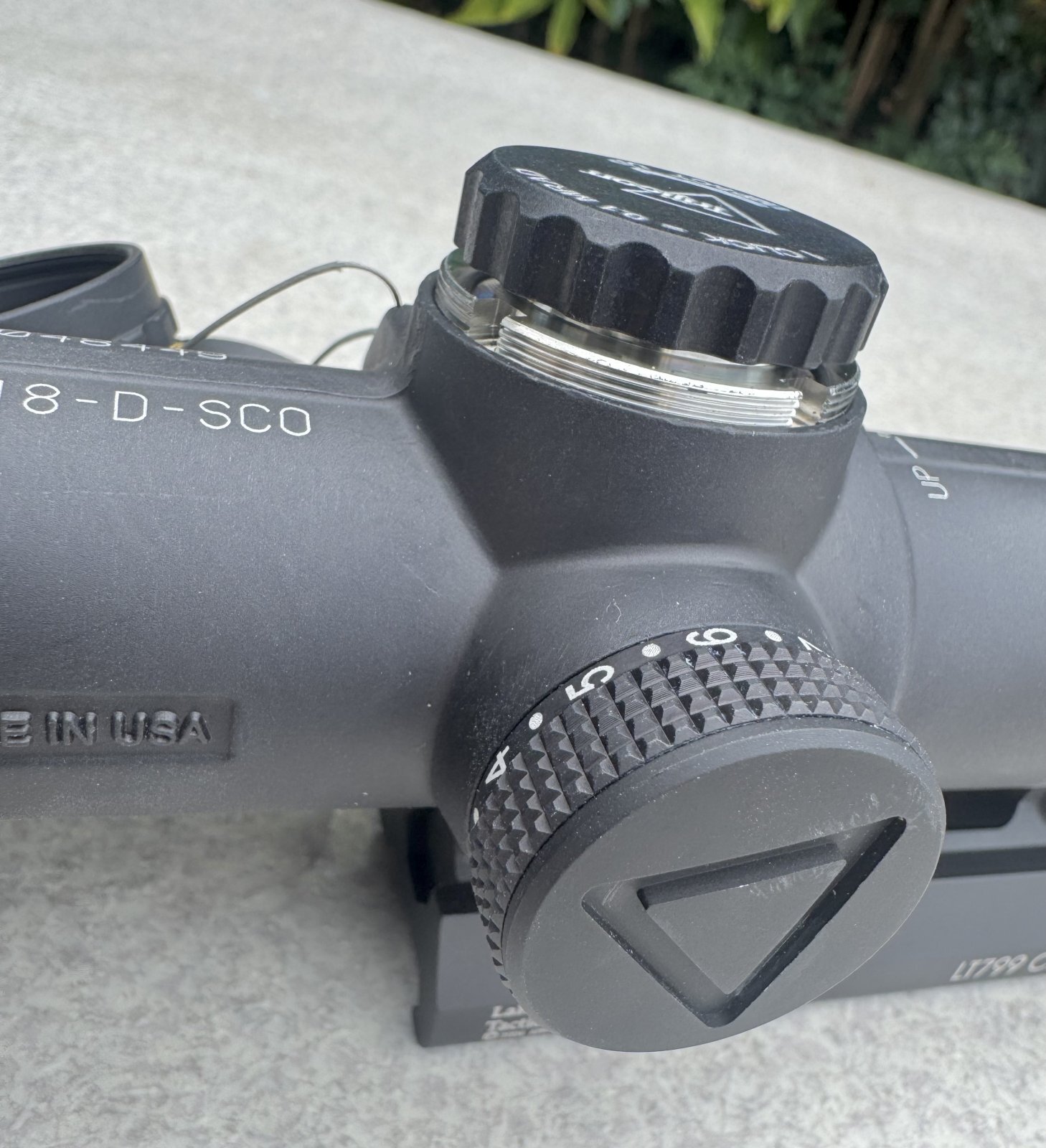 米軍実物 Trijicon USMC SCO VCOG 1-8x28mm Red MRAD Tree Reticle